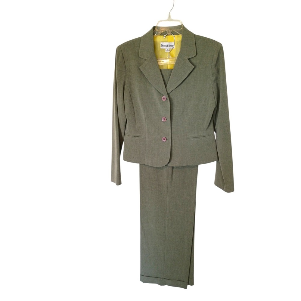 Danny & Nicole Vintage Womens Green 2 pc Pantsuit Blazer Trousers NWT Size 8